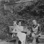 С женой К.К. Чеховой в саду своего дома. США. 1950-е