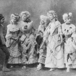 Сцена из спектакля «Веселые проказницы» Касаткина. Суворинское училище.1908