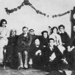 К.С. Станиславский среди участников спектакля «Праздник мира». 1913
